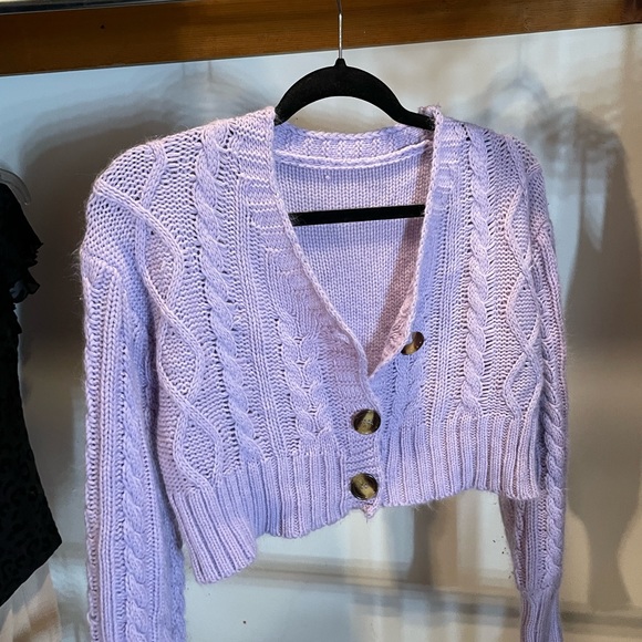 Cropped lilac purple cable knit sweater - Picture 3 of 3